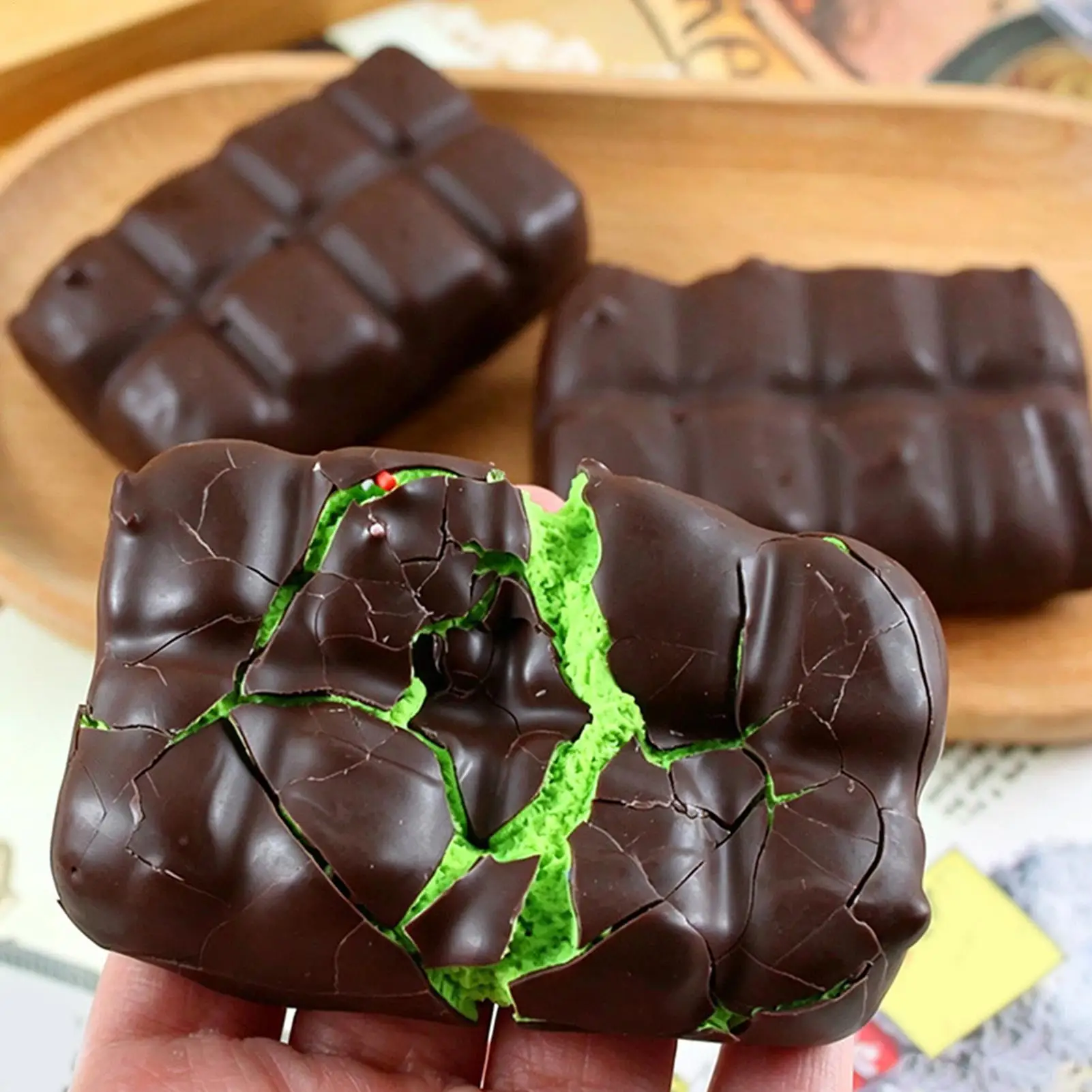 Chocolate Squishy Squeeze Toy  - Party Games Crazy recension och pris