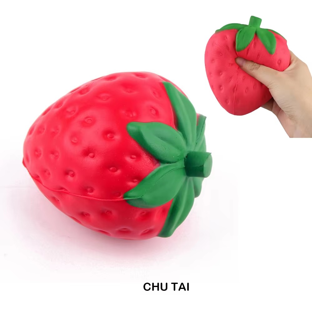 Extra Large Strawberry Squishy - Party Games Graduation recension och pris